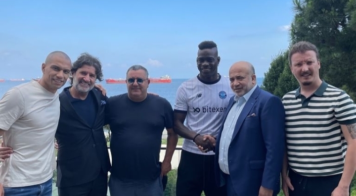DÜNYA YILDIZI MARİO BALOTELLİ RESMEN ADANA DEMİRSPOR’DA