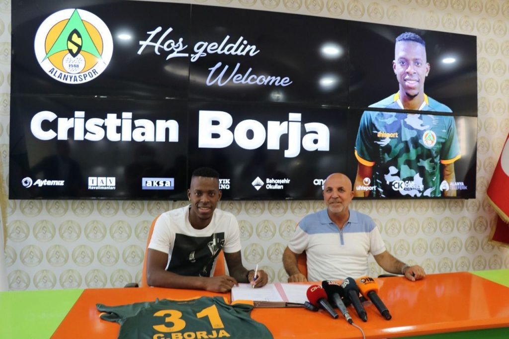 KOLOMBİYALI SOL BEK ALANYASPOR’DA