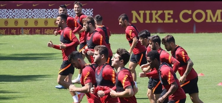 GALATASARAY’DA KORONAVİRÜS ŞOKU