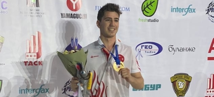 DERİN TOPARLAK’TAN TARİHİ ŞAMPİYONLUK