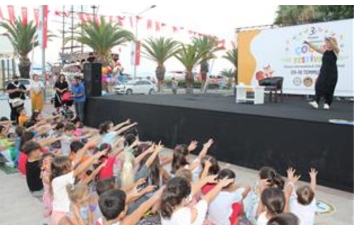 ÇOCUK FESTİVALİ HERGÜN YENİ BİR EĞLENCEYLE DEVAM EDİYOR