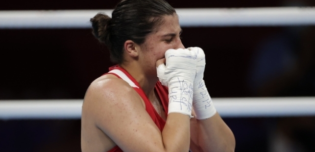 BUSENAZ SÜRMENELİ OLİMPİYAT ŞAMPİYONU