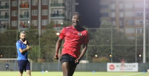 BABACAR SAHALARA GERİ DÖNDÜ