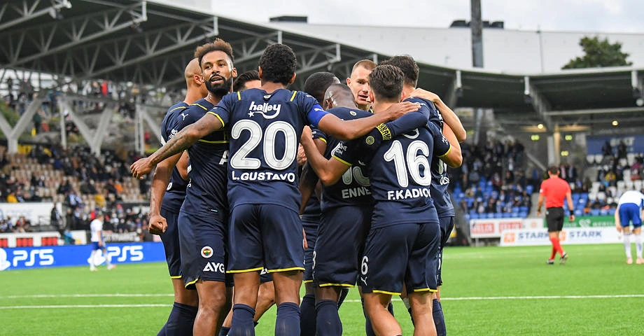 FENERBAHÇE FARKLI TURLADI