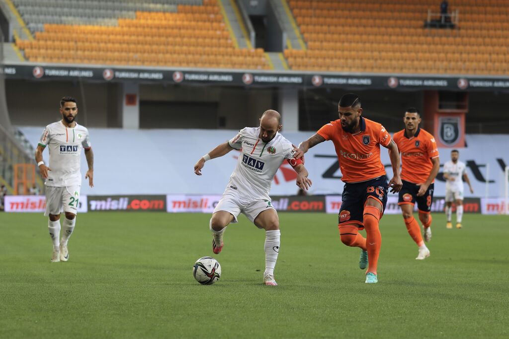 KAPTAN’A 2 MAÇ CEZA