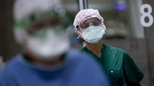 ANTALYA’DA SAĞLIK PERSONELİNİN İZİNLERİ İPTAL EDİLDİ