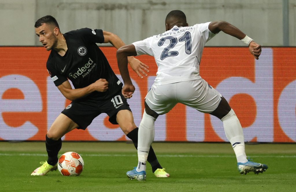 FENERBAHÇE EVİNE 1 PUANLA DÖNÜYOR