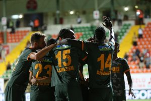 ALANYASPOR KASIMPAŞA’YI DEVİRDİ