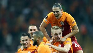 GALATASARAY LAZİO’YU DEVİRDİ