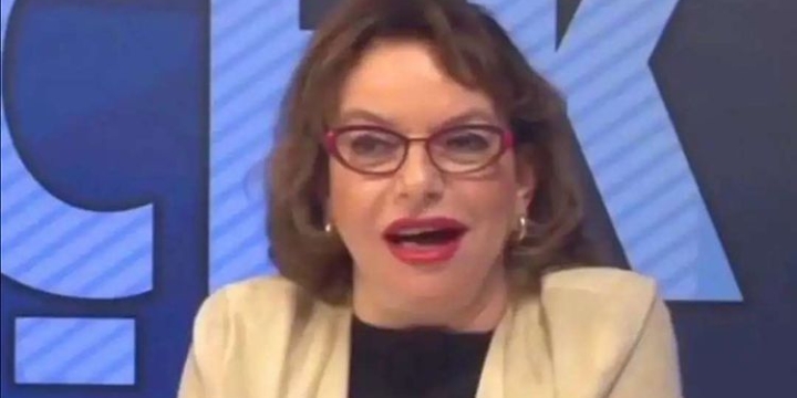 MİNE KIRIKKANAT YİNE YAPTI YAPACAĞINI