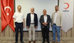 ALANYA KIZILAY’IN DAHA İYİ OLMASI İÇİN KOLLARI SIVANDI