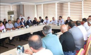 AK PARTİNİN HIZINA YETİŞİLMİYOR 