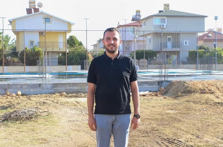 BAŞKAN TOKLU KONAKLI SPOR SALONU İNŞAATINI İNCELEDİ