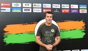 BÜLENT KORKMAZ:”BİZ MAÇ MAÇ DÜŞÜNÜYOR VE HAREKET EDİYORUZ”