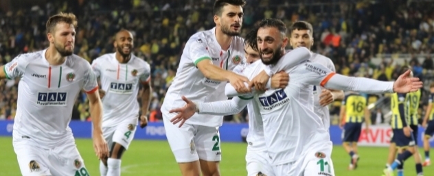 ALANYASPOR KADIKÖY’DE KAZANDI