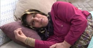 KOMŞUSU YAŞLI KADINI EŞEK YÜZÜNDEN HASTANELİK ETTİ