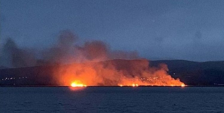 İZNİK GÖLÜ ÇEVRESİ CAYIR CAYIR YANIYOR