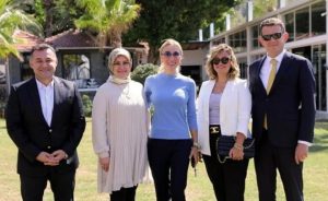 “HER ŞEHRİ ÜNLÜSÜYLE GEZİYORUZ” EKİBİ ALANYA’DA