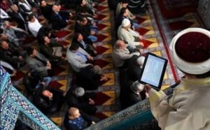 DİYANET CUMHURİYET BAYRAMINI UNUTTUMU?