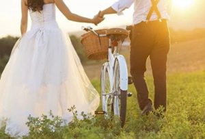 EVLİ KADINLAR ARTIK SADECE KENDİ SOYADLARINI KULLANABİLECEK