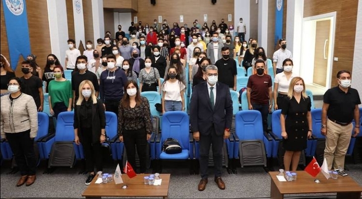 ALKÜ’DE KARİYER YAPMAK İSTEYEN ÖĞRENCİLERE TAVSİYELER