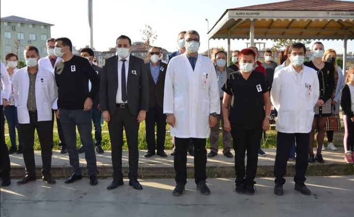 SAĞLIK ÇALIŞANLARI ATALARINI SAYGI VE ÖZLEMLE ANDILAR