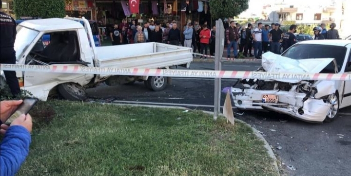 KORKUTAN KAZA 1’İ AĞIR 5 YARALI