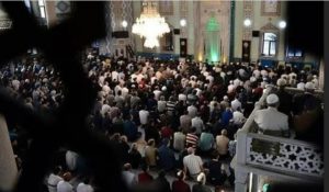 CAMİ VE MESCİTLERDE NORMAL SAF DÜZENİNE GEÇİLDİ