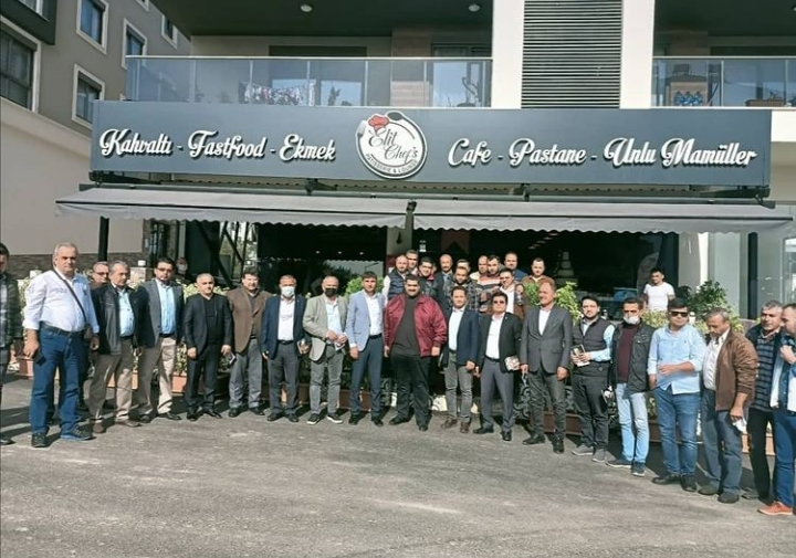 CHP’Lİ YÖNETİCİLER SERVİSÇİLERİN SORUNLARINI DİNLEDİLER