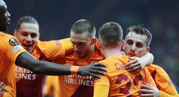 GALATASARAY’DAN 4 GOLLÜ GALİBİYET
