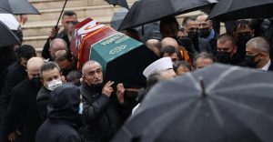 BAŞKAN MUSTAFA CENGİZ SON YOLCULUĞUNA UĞURLANDI