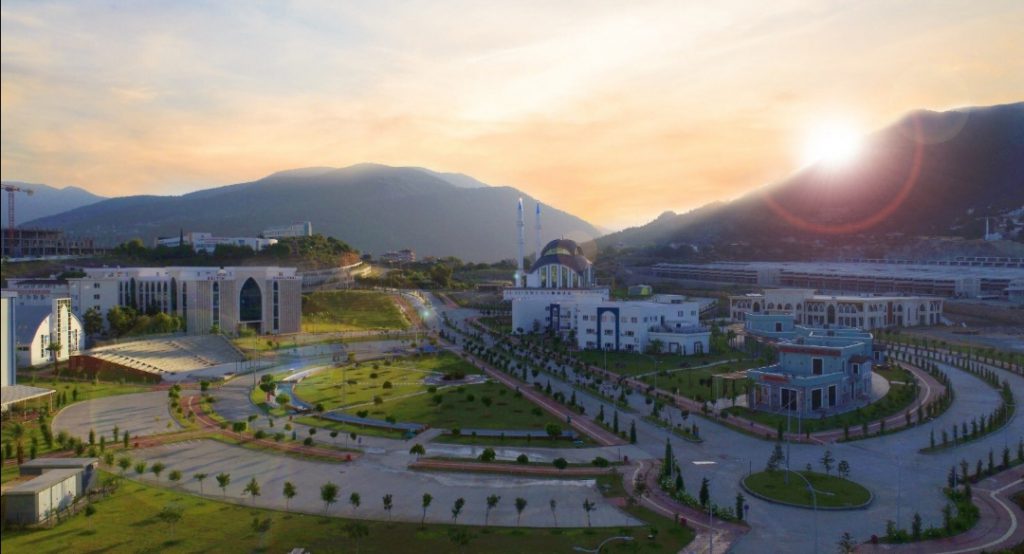 DÜNYANIN EN ETKİLİ BİLİM İNSANLARI ALKÜ’DE