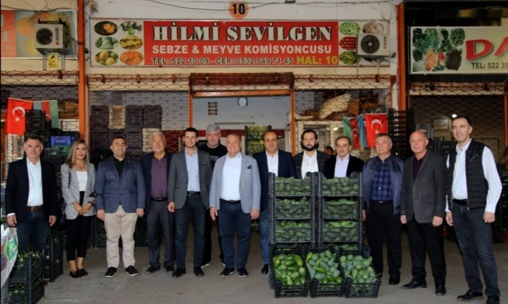 ÜRETİCİ HALCİ KAVGASINDAN SONRA ŞAHİN’İN HAL ZİYARETİ