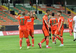 ALANYASPOR 6 GOLLE TURLADI