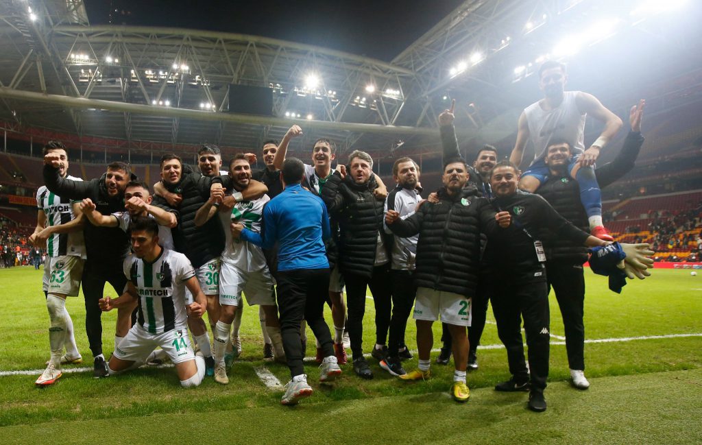 GALATASARAY’I ELEYEN DENİZLİSPOR SON 16 TURUNDA