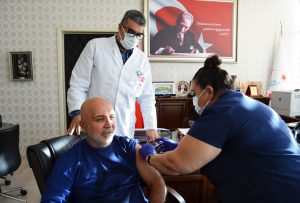 HASAN ÇAVUŞOĞLU’NDAN VATANDAŞLARA AŞI ÇAĞRISI