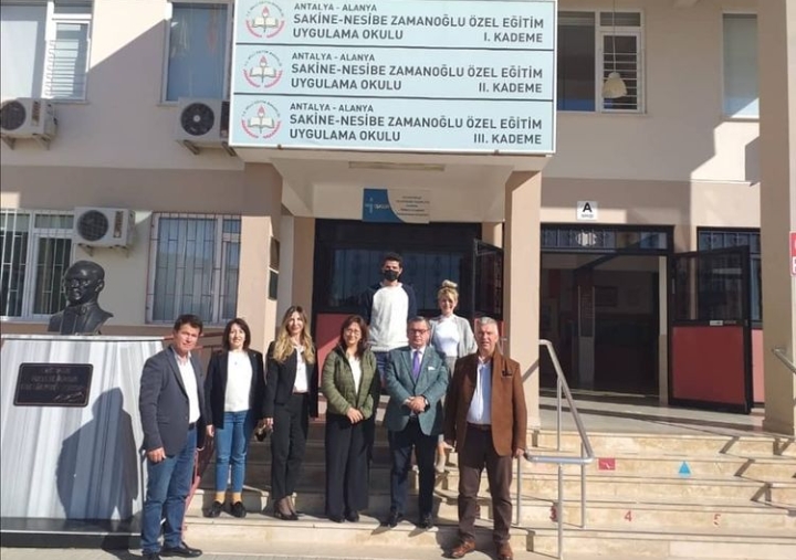 CHP ALANYA ENGEL TANIMAYAN ÖĞRENCİLERİ ZİYARET ETTİLER