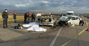 KATLİAM GİBİ KAZA 6 ÖLÜ 3 YARALI 
