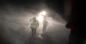 YAYLADA MAHSUR KALANLAR KURTARILDI 