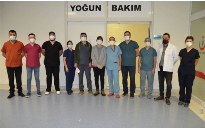 AŞI KARŞITLIĞININ BEDELİNİ AĞIR ÖDEDİ