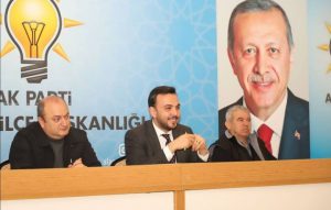 AK PARTİ, TOKLU BAŞKANLIĞINDA YILIN SON TOPLANTISINI GERÇEKLEŞTİRDİ