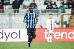 MARİO BALOTELLİ KORONAVİRÜS’E YAKALANDI