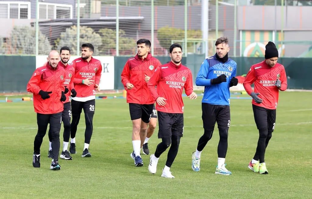 ALANYASPOR GİRESUNSPOR MAÇI HAZIRLIKLARINA BAŞLADI