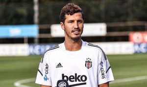 SALİH UÇAN BAŞAKŞEHİR’E KİRALANDI