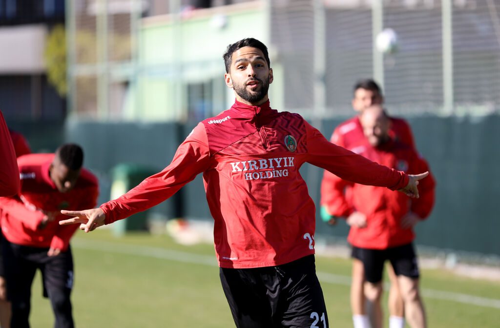 ALANYASPOR GALATASARAY MAÇI HAZIRLIKLARINA BAŞLADI