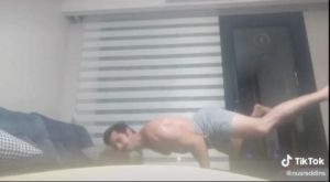 TİKTOK SAVCININ BAŞINI YEDİ