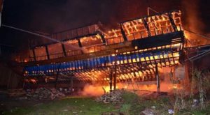 MANAVGAT’TA TEKNE YANGININDA 3 MİLYONLUK HASAR