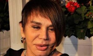 SEZEN AKSU’NUN SON KLİBİNE TEPKİ YAĞIYOR