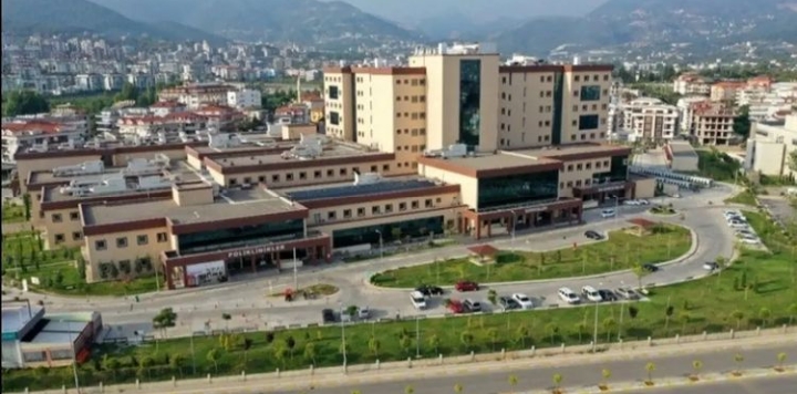 HASTANEYİ OYUN YERİNE ÇEVİRDİLER “TEVFİK HOCANIN SUÇU NEYDİ?”