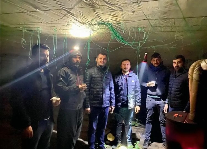 AK GENÇLİK GENÇ ÇİFTÇİLERİ YALNIZ BIRAKMADI